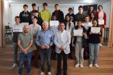 El alcalde y el concejal de Cultura entregan diplomas al alumnado del IES Felipe II por su participación en proyectos europeos