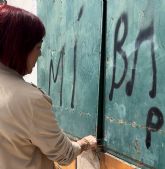 MC denuncia que hay okupas en la cantina del parque Antoñares de Los Barreros y descuido en su zona deportiva