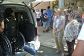 El Ayuntamiento de Murcia ofrece ayudas para desplazamientos en taxi de personas con discapacidad física