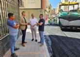 El Ayuntamiento de Caravaca culmina la reforma de la calle Asturias con los trabajos de asfaltado que ponen fin al Plan de Obras y Servicios