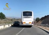 La Guardia Civil investiga al conductor de un autobús por conducción temeraria