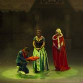 El musical infantil `La Reina de las Nieves´ abrió la temporada de otoño del Auditorio El Batel haciendo las delicias del público infantil