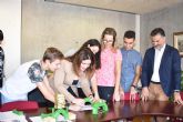 La consejera de Educacin recibe a los alumnos del instituto Sanje de Alcantarilla, finalistas en el concurso Ciencia en Accin