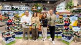 Scheck-In W�rth, de izq. a dcha.: Bilal Issa, Commercial Director Middle East; Wing Lau, Category Director, Produce, Wellcome, Commercial; Joyce Chan, Commercial Manager - Fruit; y Dominik Wehner, Global Commercial Director