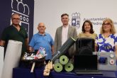 La concejal�a de Mayores presenta el curso de actividades para los hogares y entrega nuevo material