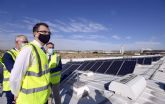 Murcia evita la emisión de cerca de 75 toneladas de CO2 a la atmósfera cada año gracias a las placas solares del tranvía