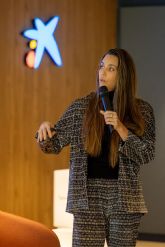 CaixaBank rene a 50 clientes en una jornada inspiradora con la deportista olmpica Ona Carbonell en el marco de SportsXperience