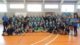 Los equipos de voleibol de la A.D. La Unin, presentados en Roche.