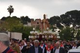 San Blas se instal en su ermita en un multitudinario da de romera