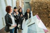 Cartagena muestra su riqueza arqueologica a una delegacion de Turismo de Torrevieja