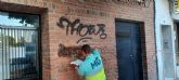 Limpian ms de 300 metros cuadrados de grafitis en el centro histrico de Murcia