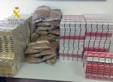 La Guardia Civil desmantela un punto de venta de tabaco de contrabando en un domicilio de La Manga del Mar Menor-Cartagena