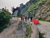 La Comunidad mejora la seguridad de la carretera de acceso al antiguo puente sobre el Ro Argos en Cehegn