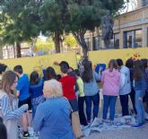 Rebeca Prez asiste al acto 'Un da con el pintor murciano Jos Mara Prraga'