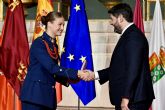 L�pez Miras entrega a la princesa Leonor la Medalla de Oro de la Regi�n de Murcia: 