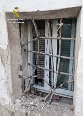 La Guardia Civil detiene a una mujer por robar dentro de dos casas donde residan ocho jornaleros agrcolas