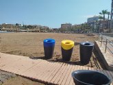 El Ayuntamiento de Mazarr�n instala nuevas papeleras en las playas del municipio