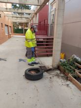 El Ayuntamiento de Puerto Lumbreras refuerza las labores de fumigacin en los centros educativos del municipio de cara al inicio del curso escolar