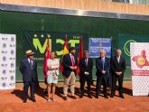 López Miras entrega las becas que concede la Comunidad a los deportistas de la Federación de Tenis de la Región