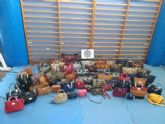 Decomisados 63 productos de imitacin en el mercadillo de Cabo de Palos