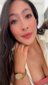 'DIANA MUNOZ' La mujer polic�a que inspira con su m�sica