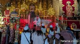 Emotiva adoración de los Reyes Magos en la parroquia de Santiago el Mayor de Totana