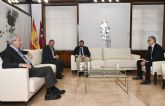 Lpez Miras recibe al nuevo presidente de la Asociacin Espanola contra el Cncer de la Regin de Murcia