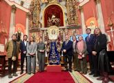 La Comunidad entrega a los 'californios' la Virgen del Primer Dolor tras su rehabilitación en el Centro de Restauración de la Región
