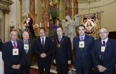 El presidente de la Comunidad asiste al tradicional besapi al Cristo del Rescate