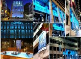 Edificios emblemáticos, ayuntamientos y espacios públicos de todo el territorio nacional se iluminan de color turquesa