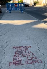 El PSOE secunda la manifestacin vecinal de El Raal para exigir servicios dignos y aceras seguras