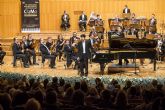 La Orquesta Sinfónica de la Región y el pianista griego Konstantinos Destounis interpretan a Beethoven en el Víctor Villegas