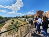 El Ayuntamiento de Lorca procede al desbroce del tramo urbano del río Guadalentín tras años de abandono