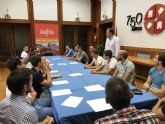 Guilln se rene con un grupo de opositores a bomberos que presentar reclamaciones ante el tribunal de las pruebas