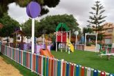 La Barriada Cuatro Santos estrena un nuevo parque infantil