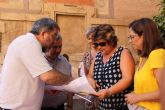 Cambiemos Murcia y PSOE montan una Oficina de Turismo para protestar contra el cierre de las del Ayuntamiento