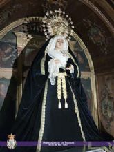 Un año más la Virgen de los Dolores se viste de luto en Alcalá del Río