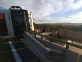 Un camin vuelca en la autova A-7, en Lorca