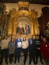 La Corporación nazarena de Alcalá del Río como organismo publico a la defensa de la infancia a homenajeado a la Fundación “TAS”