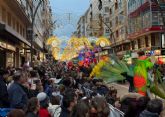 Los Reyes Magos llenan de ilusión la Gran Vía de Murcia
