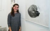 El Palacio Consistorial alberga hasta el 15 de abril Sueños de Carbon, la obra de la joven artista Maria Garres