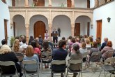 Isabel Navarro y Javier Montiel cantaron sus plegarias en forma de saetas en el Pregn del Ateneo Popular de Sevilla