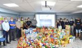 Exitosa campaña de recogida de alimento por parte de los trabajadores de FCC Medio Ambiente y Lhicarsa