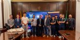 UCAM Esports recibe el trofeo de campen de Espana universitario de la novena temporada de U Esports