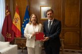 La presidenta de la Asamblea Regional recibe la Memoria Judicial 2025 del Tribunal Superior de Justicia de Murcia