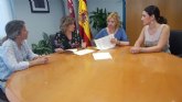 Familia y Redmadre colaboran para informar en centros sanitarios y educativos sobre las opciones ante un embarazo inesperado