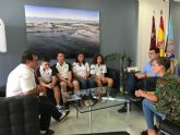 El alcalde recibe a varios jvenes deportistas destacados en Judo y Lucha
