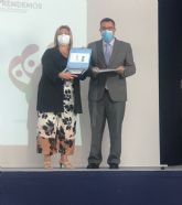 UECOE y Cajamar entregan el premio del concurso 'Emprendemos' a la Cooperativa de Ensenanza Samaniego de Alcantarilla