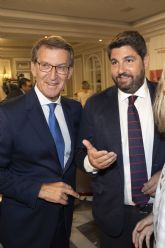 Lpez Miras: 'Feijo ha hecho ms en una hora por la industria energtica y por ahorrar la carga financiera de las familias que el Gobierno de España en los ltimos meses'