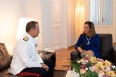 La alcaldesa y el nuevo comandante de la Fuerza de Protección de la Armada comparten impresiones en su primer encuentro